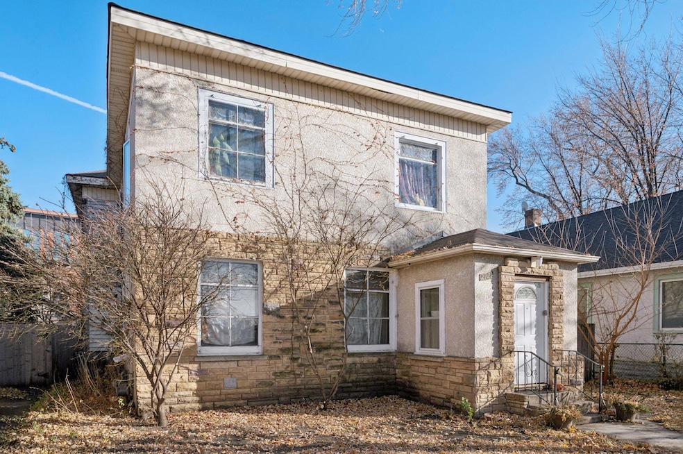 For Sale $434,900 • Co-Listing Agent