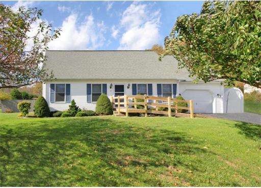 12 Pheasant Dr, Westfield, MA 01085 - photo 1