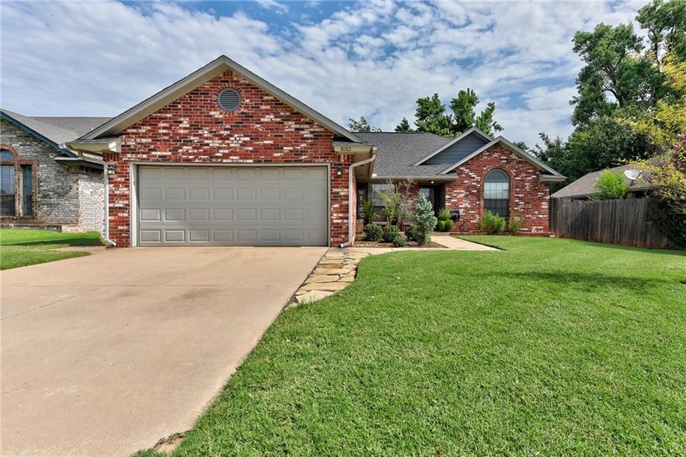 1013 Northridge Rd, Moore, OK 73160 - photo 1