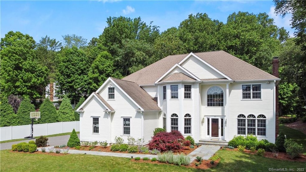 44 Wyncum Valley Rd, Fairfield, CT 06824 - photo 1