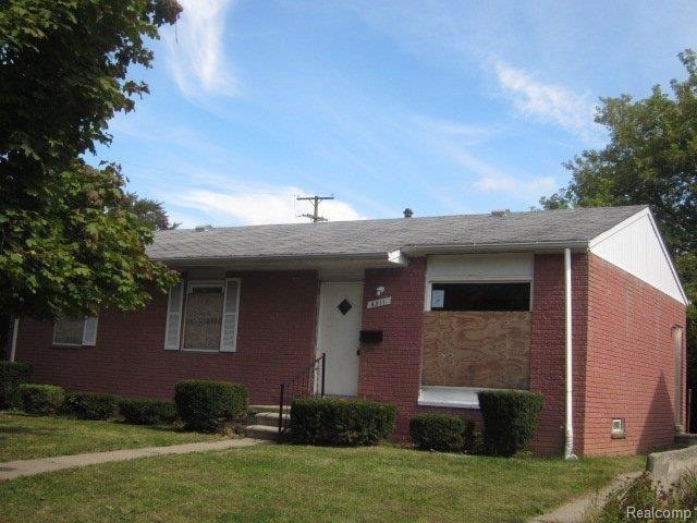 4311 MOORE FRONTVIEW.JPG