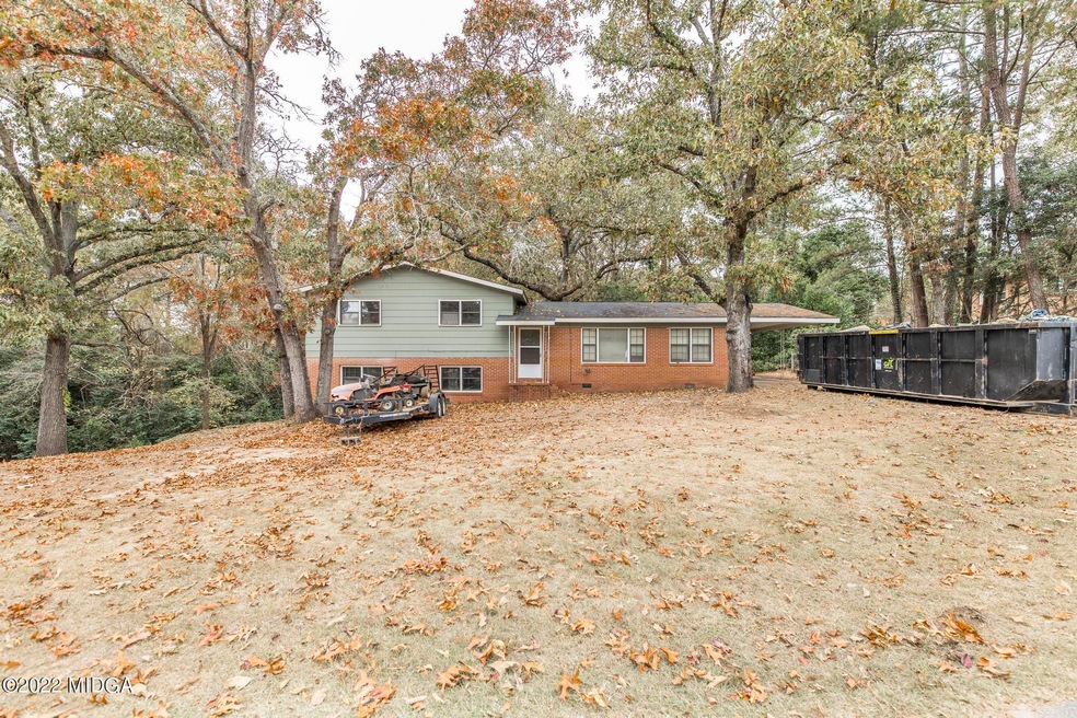 102 Hawthorne Rd 2