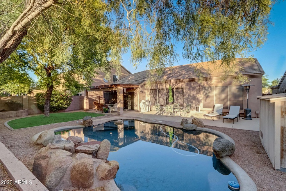 34-web-or-mls-N 42nd Wy-032