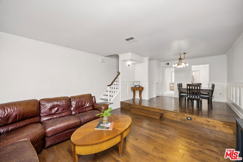 10229 Variel Ave unit 2, Chatsworth, CA 91311 - photo 1