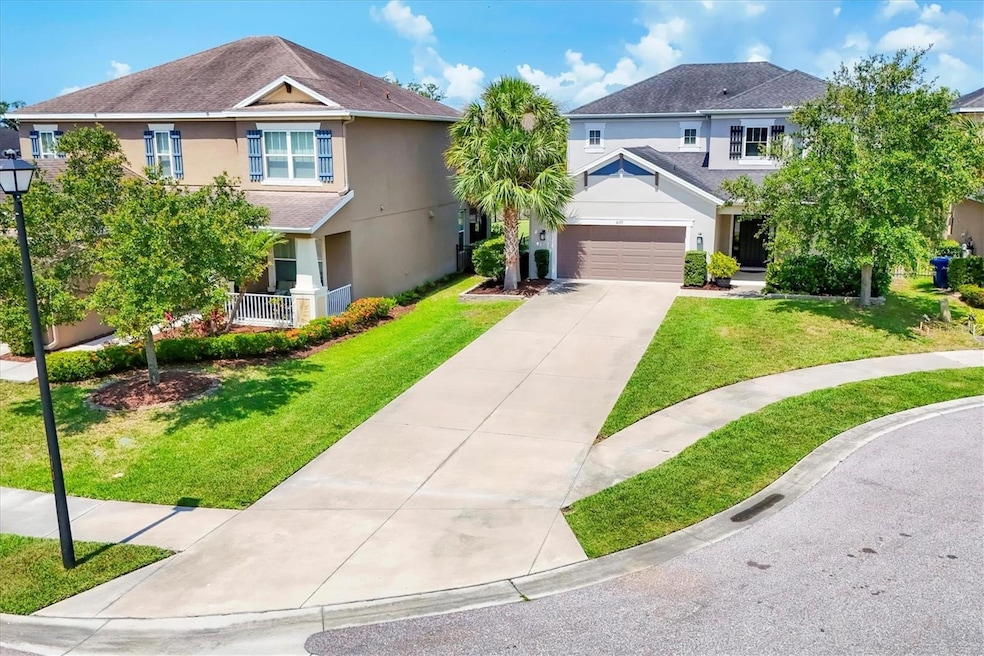 Front-Long driveway