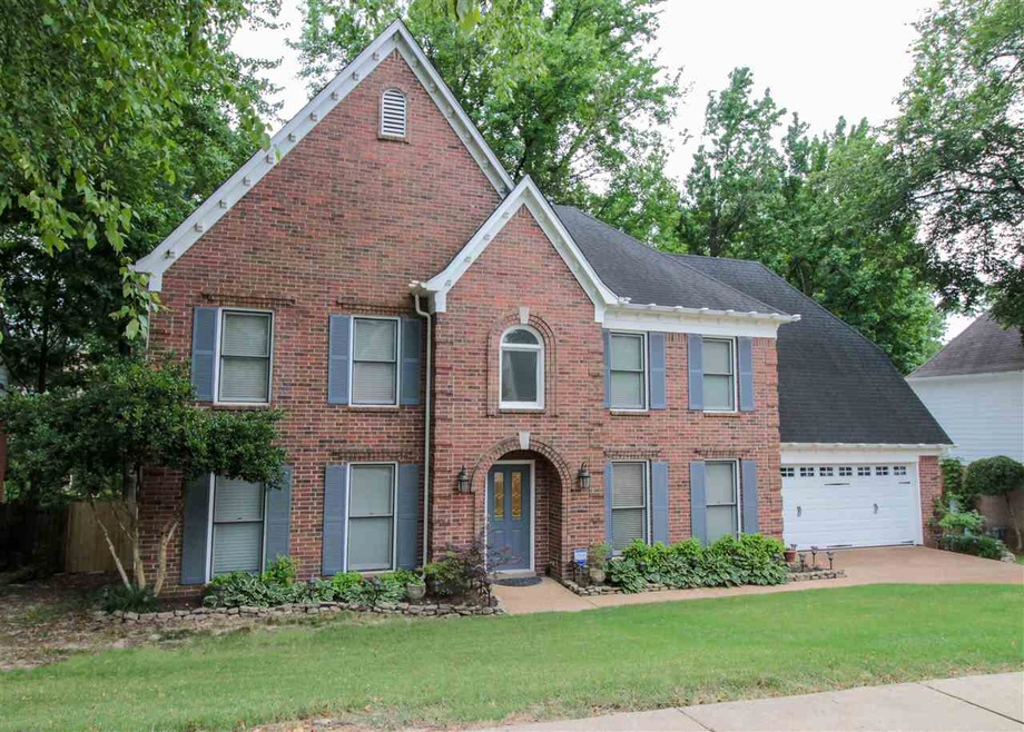 Beautiful, updated home in Countrywood