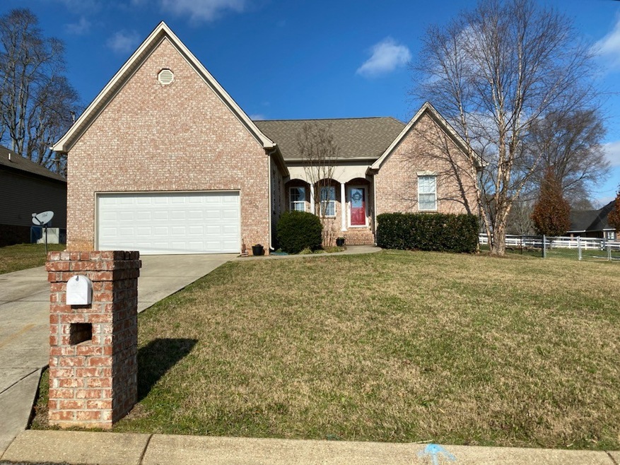 206 Jordan Ave, Shelbyville, TN 37160 - photo 1