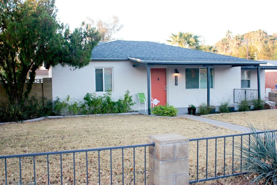 2807 Avalon Front