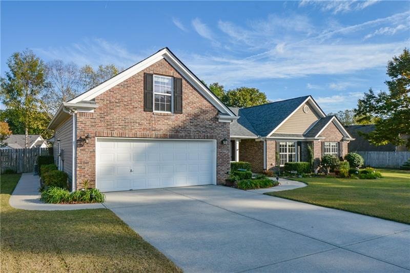 2511 Apalachee Run Way, Dacula, GA 30019 - photo 1