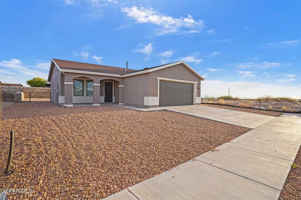 14208 Narciso Dr, Horizon City, TX 79928 - photo 1