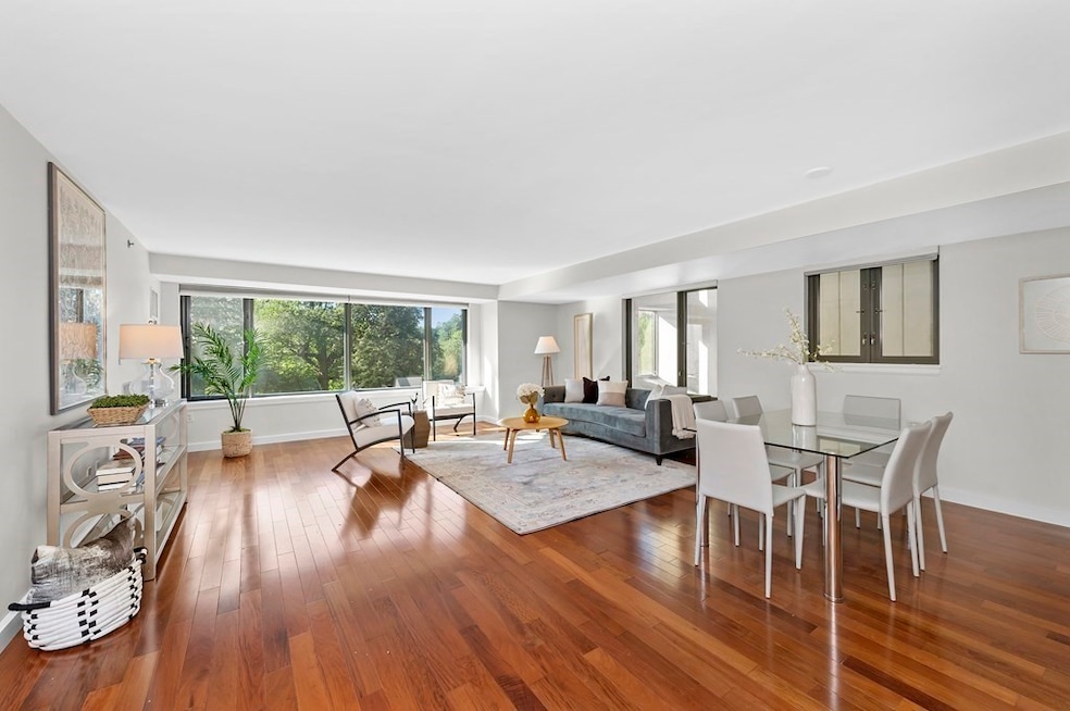 Sold $1,925,000 • Co-Listing Agent