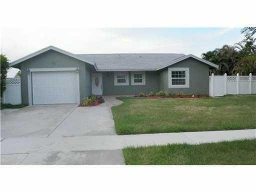 9235 Edgemont Ln, Boca Raton, FL 33434 - photo 1