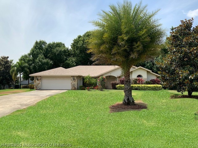 5 Meadowlake Cir S, Lake Placid, FL 33852 - photo 1