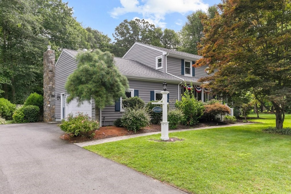 12 Fesser Ave, Bristol, RI 02809 - photo 1