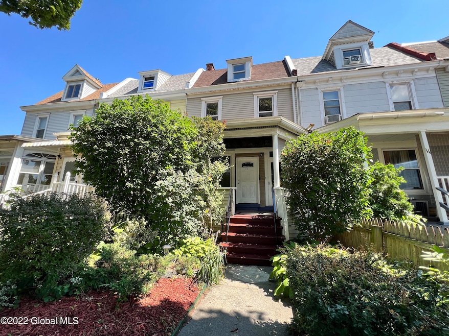 12ManningSquare1