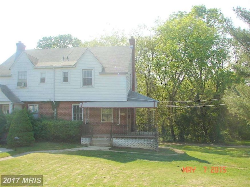 216 Bloomsbury Ave, Catonsville, MD 21228 - photo 1