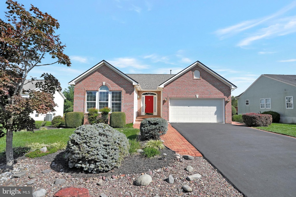 304 Hook Dr, Martinsburg, WV 25405 - photo 1