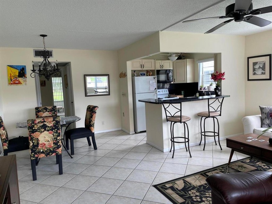 346 Camden O, West Palm Beach, FL 33417 - photo 1