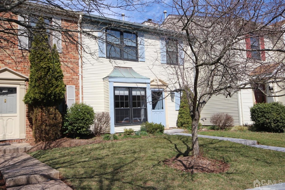 218 Hampshire Ct, Piscataway, NJ 08854 - photo 1