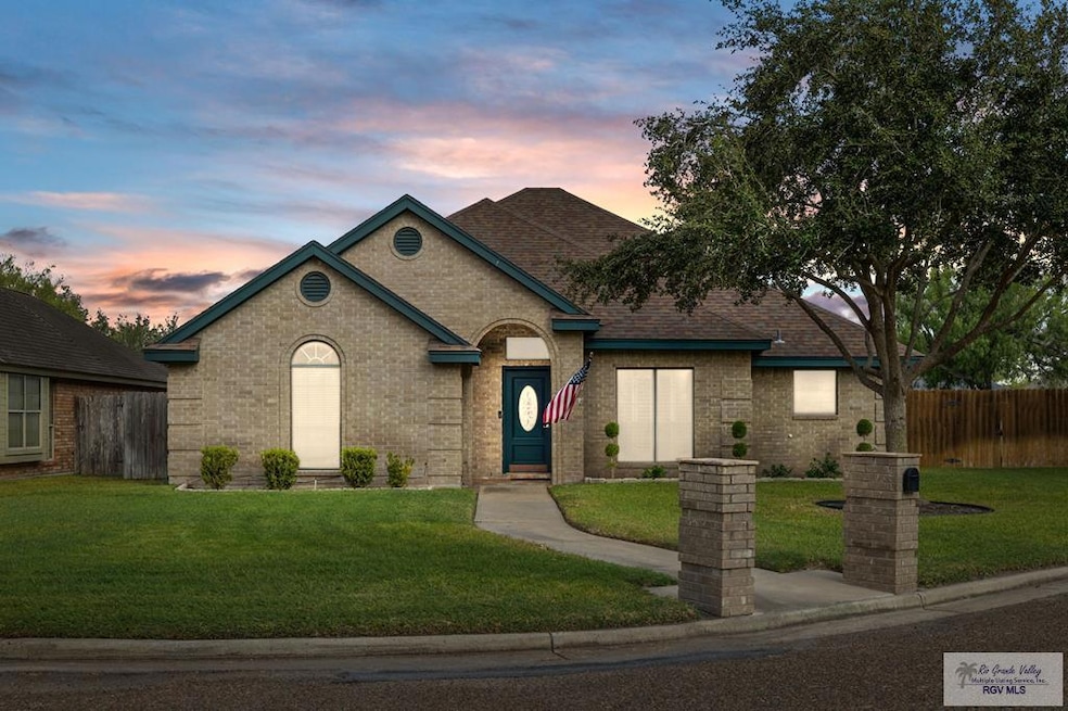 429 Jennifer Ct, Harlingen, TX 78550 - photo 1