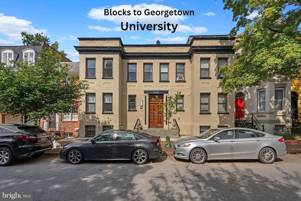 1318 35th St NW unit 7, Washington, DC 20007 - photo 1