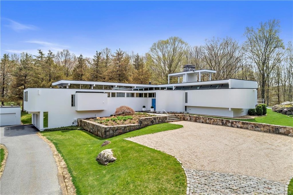 15 Dogwood Hills Rd, Pound Ridge, NY 10576 - photo 1