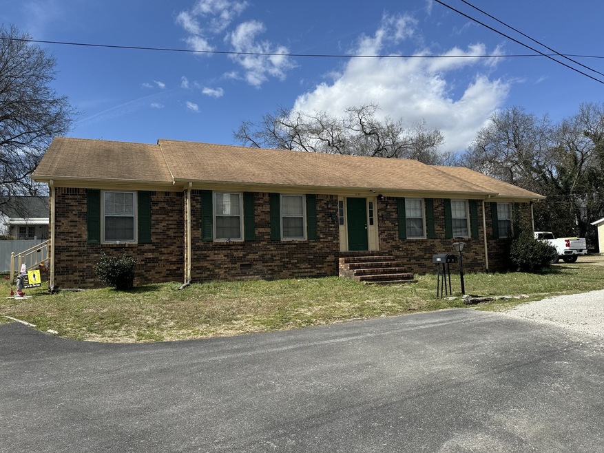 810 Trotwood Ave unit B, Columbia, TN 38401 - photo 1