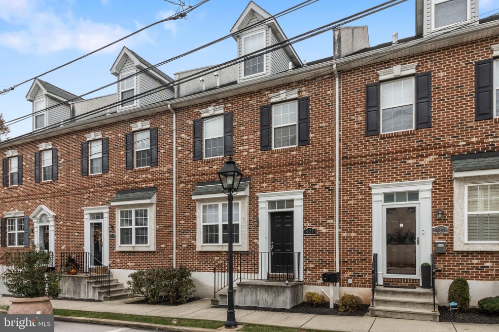 421 E Hector St, Conshohocken, PA 19428 - photo 1