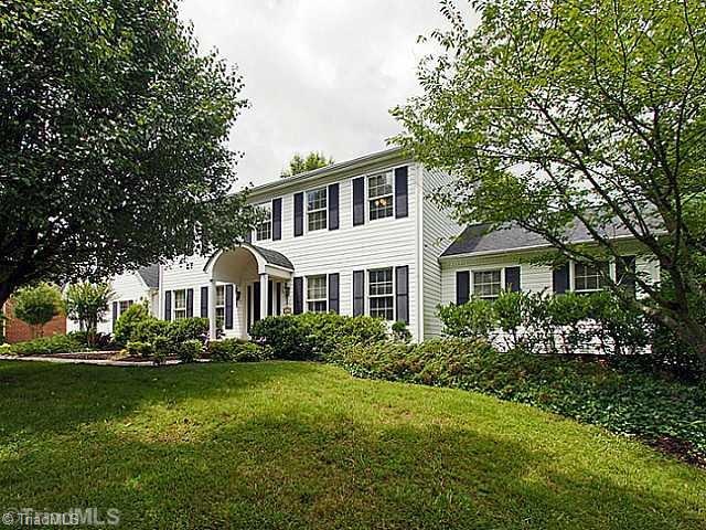 Exterior Front. Weclome home to 1316 Georgetown Court.  This wonderful is perfect for the growin family, over 3100 SF with 4 bedrooms and 3.5 bathrooms.  Great located in popular Heathgate, located on a quiet cul de sac street with sidewalks for walking.