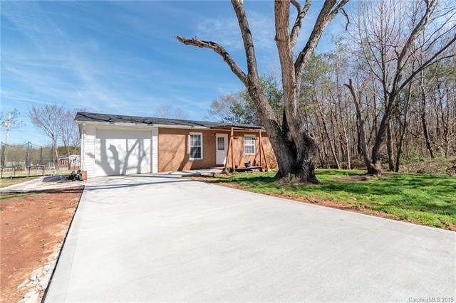 168 Independence Loop unit 24, Statesville, NC 28625 - photo 1