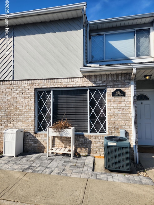 64 Macon Ave unit A, Staten Island, NY 10312 - photo 1
