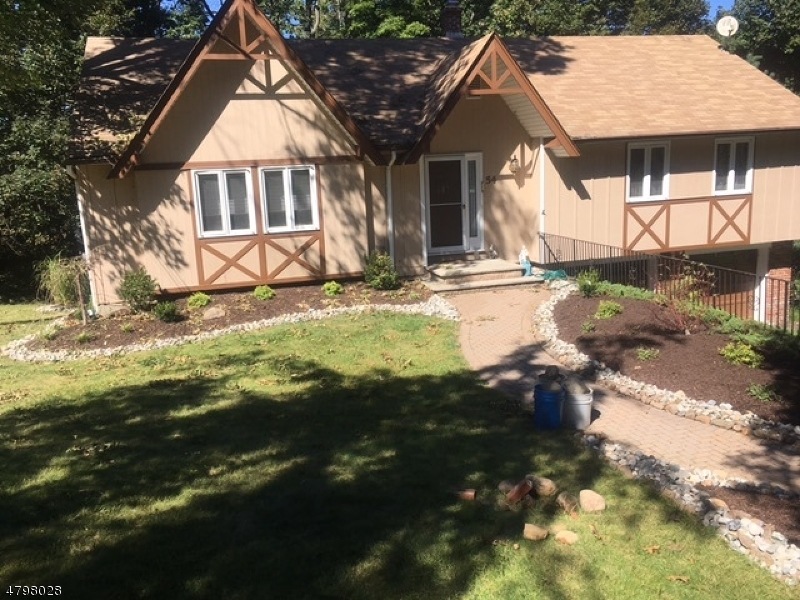 54 Warren Rd, Sparta, NJ 07871 - photo 1