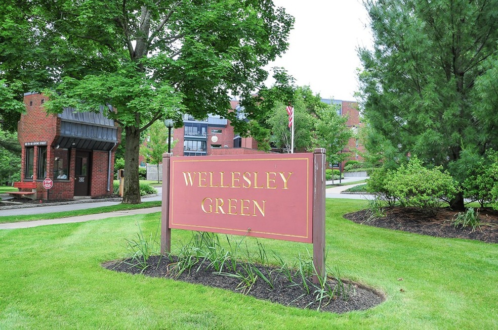 Wellesley Green Condominiums unit 428, Wellesley, MA 02482 - photo 1