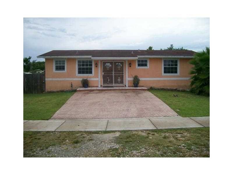 21417 SW 109th Ct, Cutler Bay, FL 33189 - photo 1