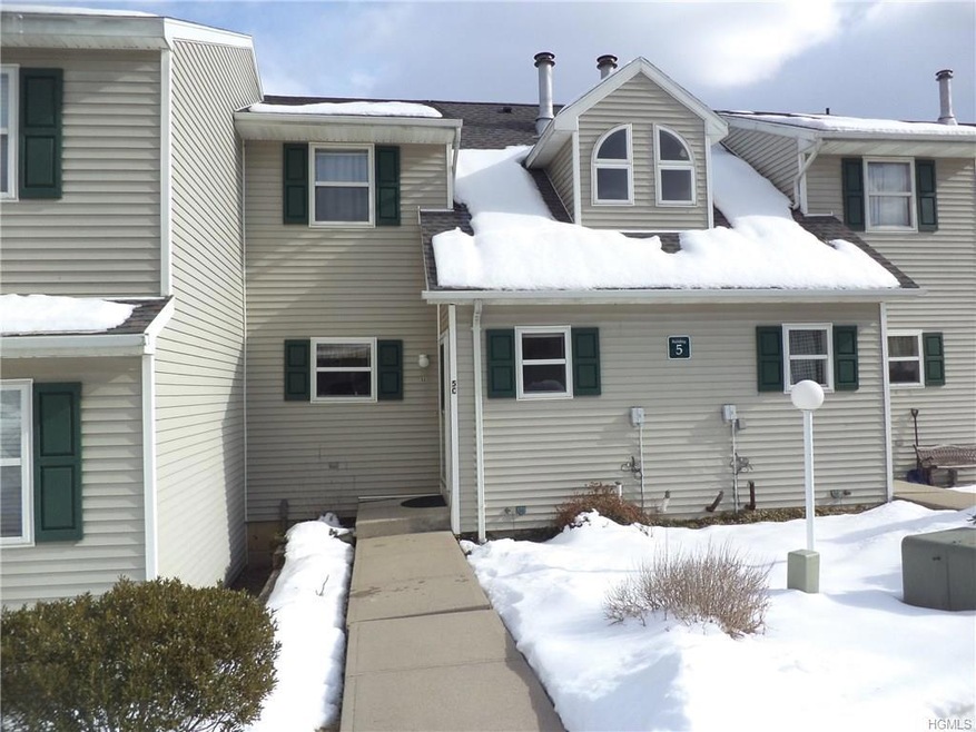 99 Boniface Dr unit 5-C, Pine Bush, NY 12566 - photo 1