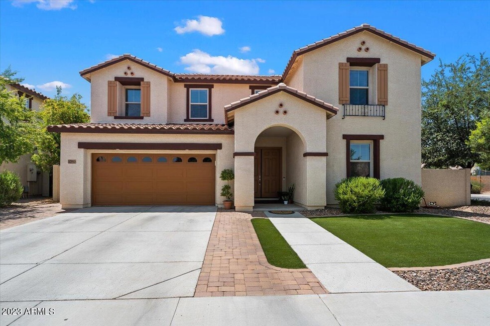 01-Front of House