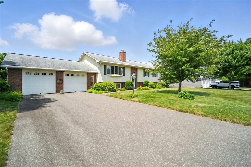 22 Woodland Rd, Springfield, MA 01129 - photo 1