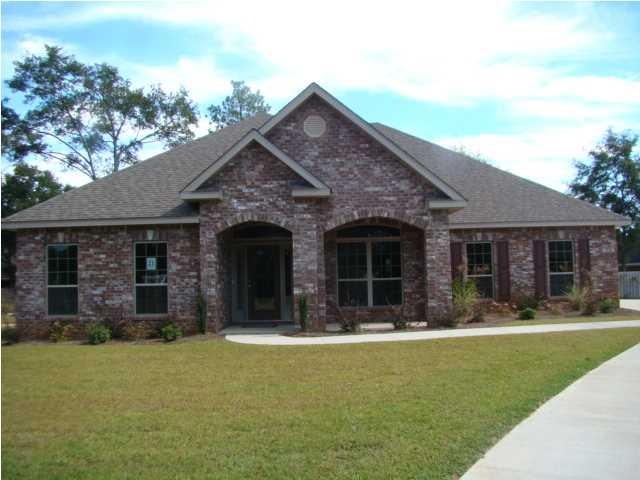 Over 3,000 sq.ft. 5 bedrooms, 3 baths, and lovely 