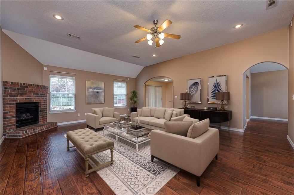 7010 Covington Rd, Siloam Springs, AR 72761 - photo 1