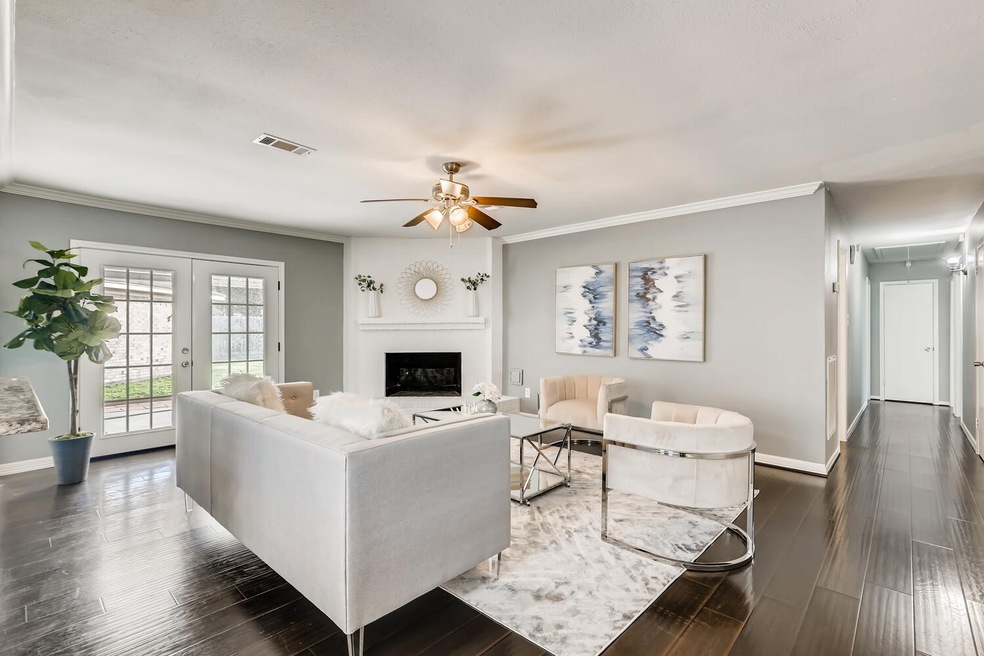 5439 Brian Haven Dr, Houston, TX 77091 - photo 1