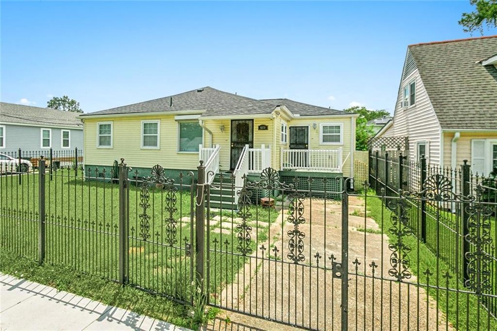 4830 Montegut Dr, New Orleans, LA 70126 - photo 1