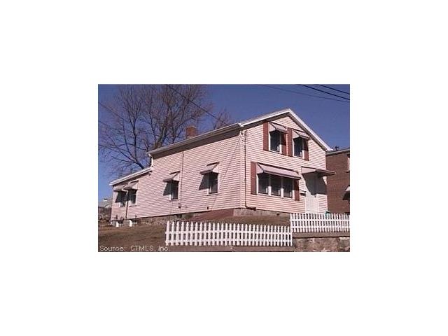 32 Pilgrim Ave, Waterbury, CT 06704 - photo 1
