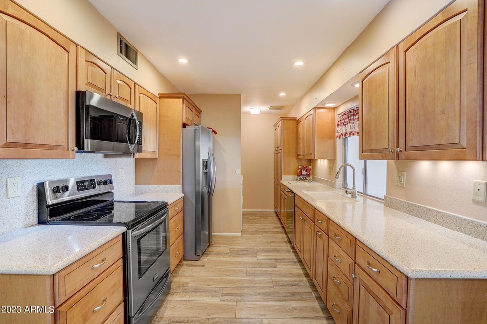 Fully Remodeled Kitchen