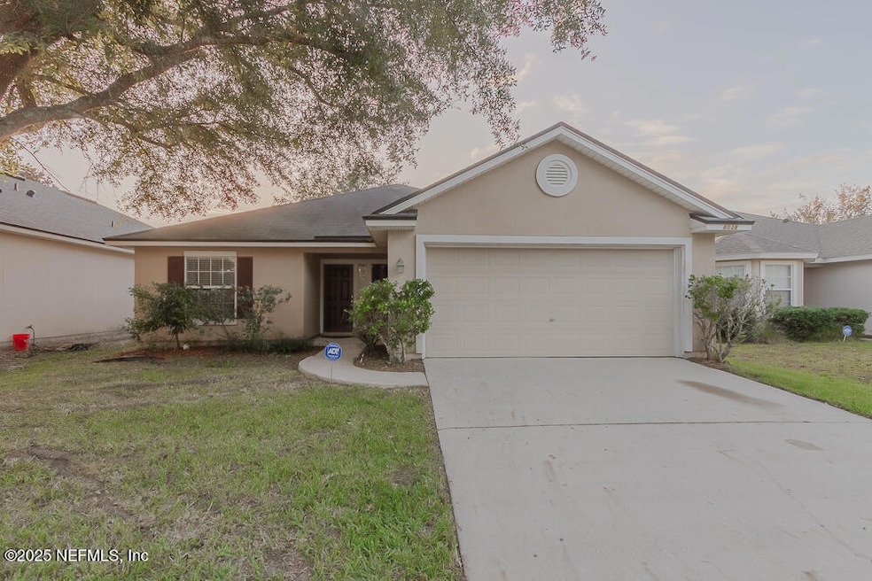 8038 Welbeck Ln, Jacksonville, FL 32244 - photo 1
