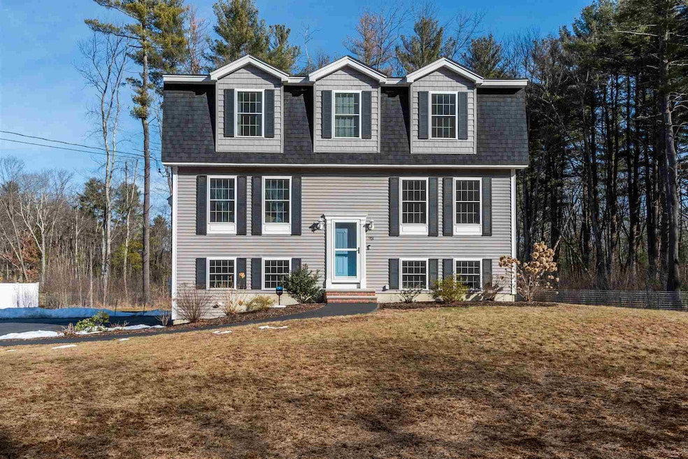 93 Cross St, Salem, NH 03079 - photo 1