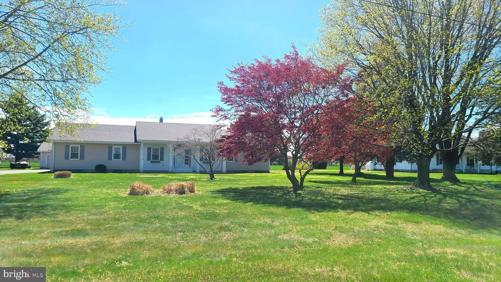 302 Mulberrie Point Rd, Frederica, DE 19946 - photo 1