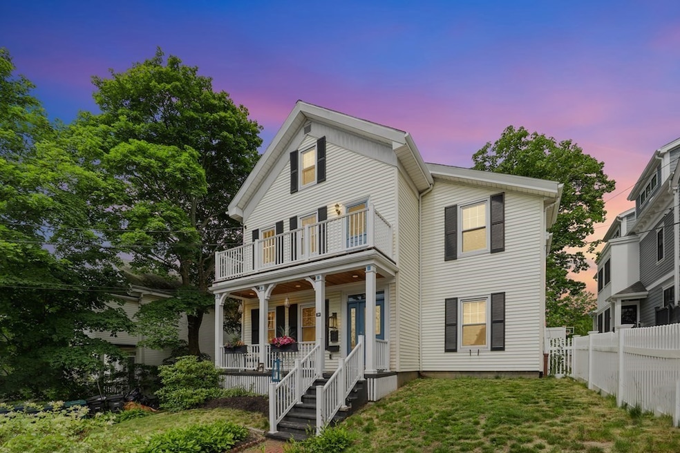 34 Laurel St, Somerville, MA 02143 - photo 1