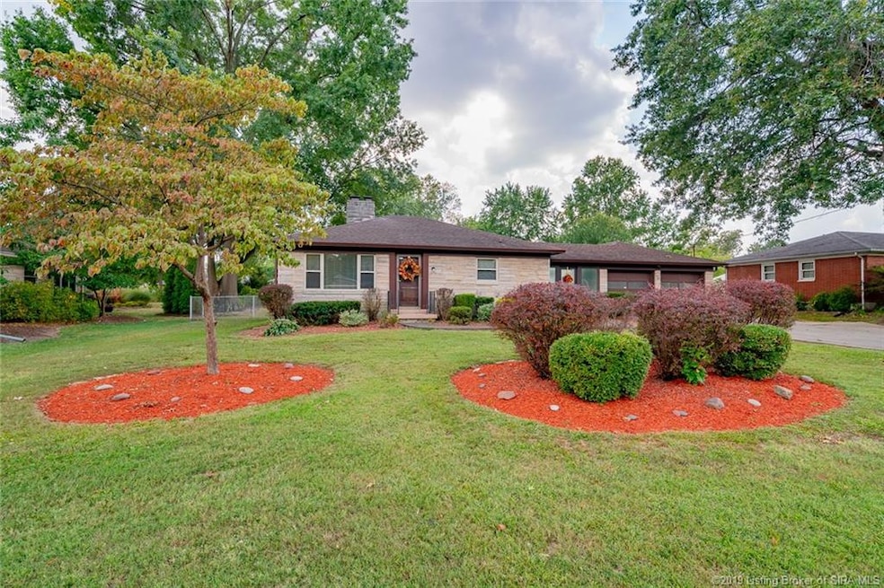 1727 Scheller Ln, New Albany, IN 47150 - photo 1