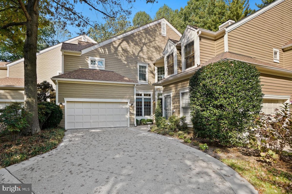 11433 Hollow Timber Way, Reston, VA 20194 - photo 1