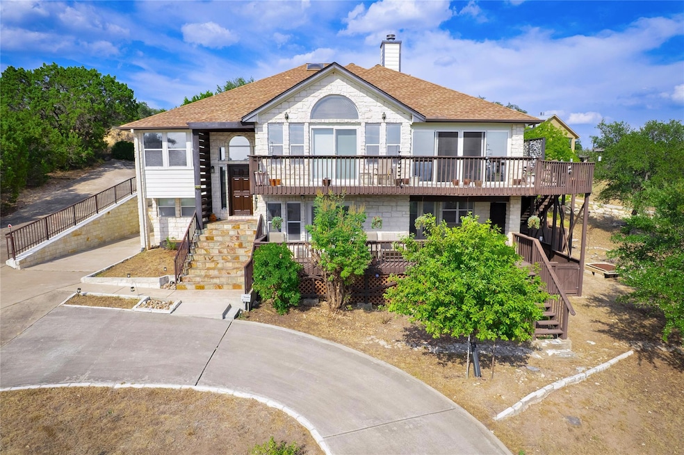 Pending $649,999 • Co-Listing Agent